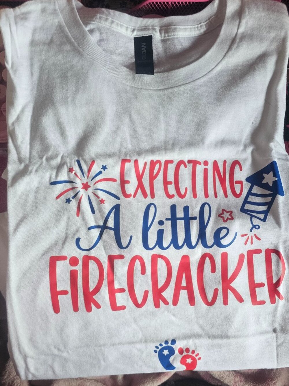 Expecting a Little Firecracker Maternity Pregnancy Announcement Tee Sz M or L